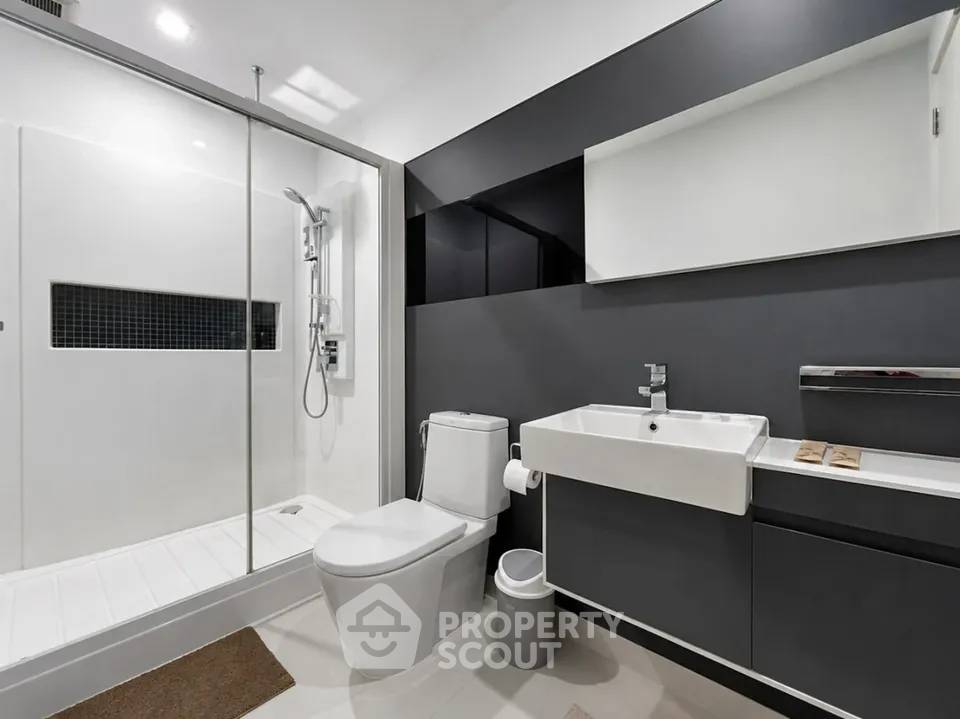 รูป คอนโด 2-ห้องนอน ที่ เดอะ รูม สุขุมวิท 62 ใกล้ BTS ปุณณวิถี (ID 3292754) - รูปที่ 17/22
