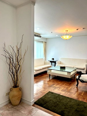 คอนโดให้เช่า : Condo for Rent | Pet Friendly | Spacious 3 Bedrooms 315 Sq.m. | Large Balcony