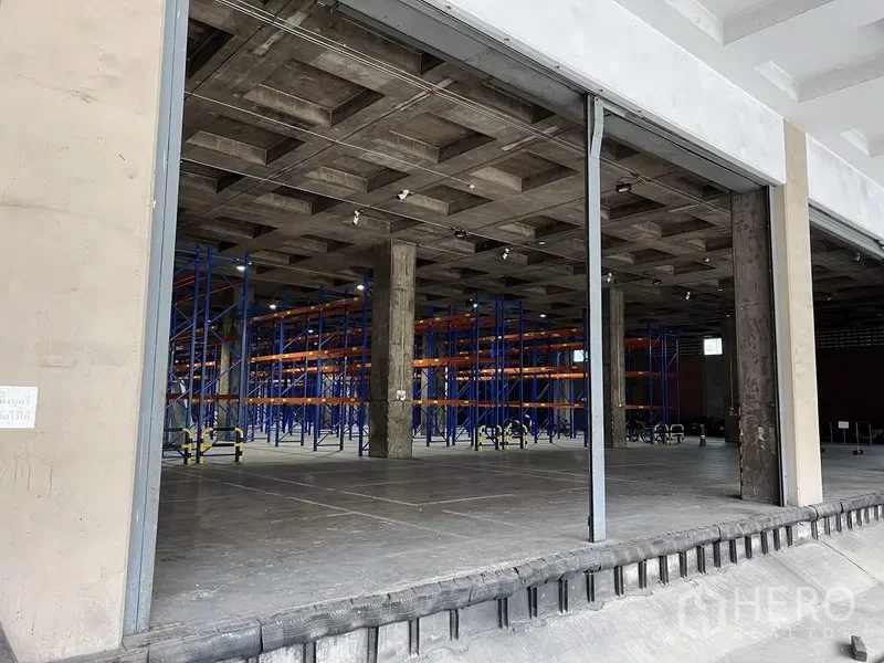 picture For rent Warehouse 3000 sqm in Chom Phon, Chatuchak, Bangkok - 7/9