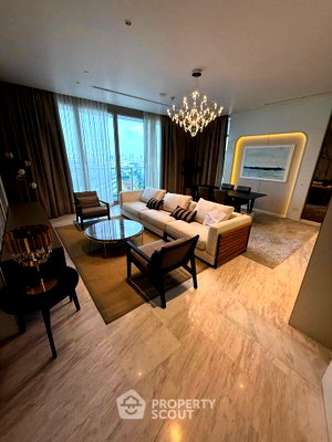 คอนโดให้เช่า : คอนโดเลี้ยงสัตว์ได้ 4 ห้องนอน 250 ตร.ม. Four Seasons Private Residences Bangkok ใกล้ BTS สะพานตากสิน (ID 3293812)