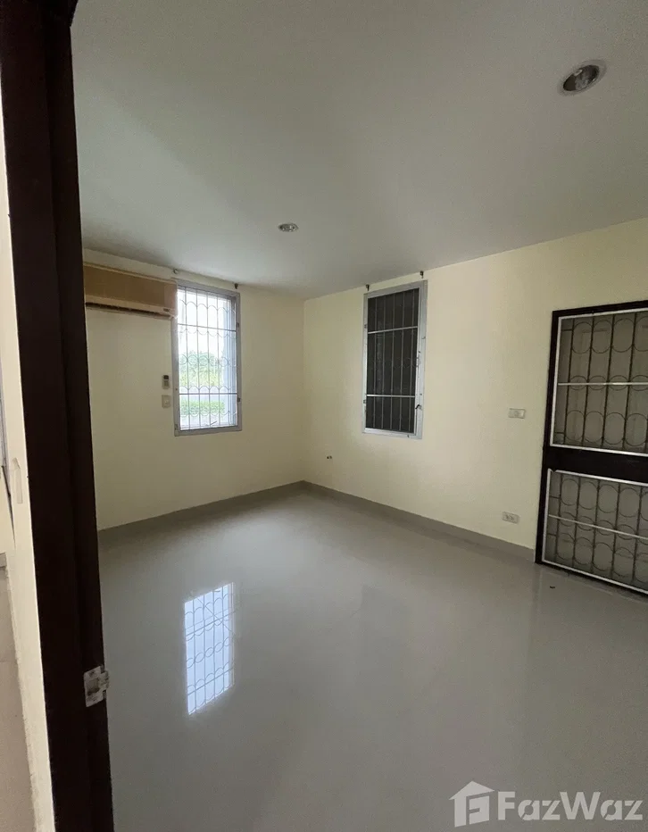 picture House, Chateau Dale Residence 6759209 - 11/16