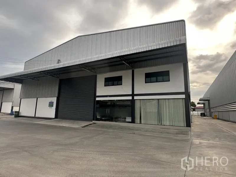 picture For rent Warehouse 2000 sqm in Bang Phli, Samut Prakan - 1/7