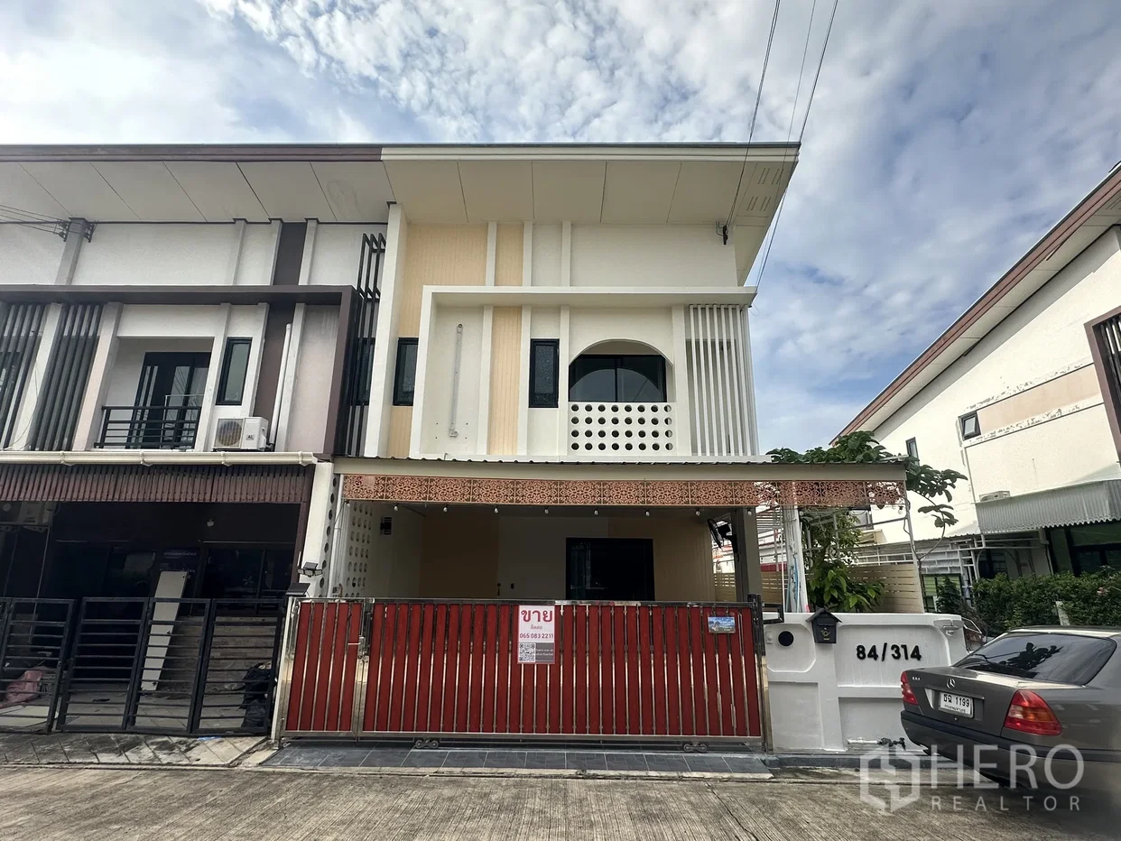 รูป ขาย ทาวน์เฮาส์ 4 ห้องนอน Baan Fah Piyarom Terrace Phase 12 ลาดสวาย ลำลูกกา ปทุมธานี - รูปที่ 1/17