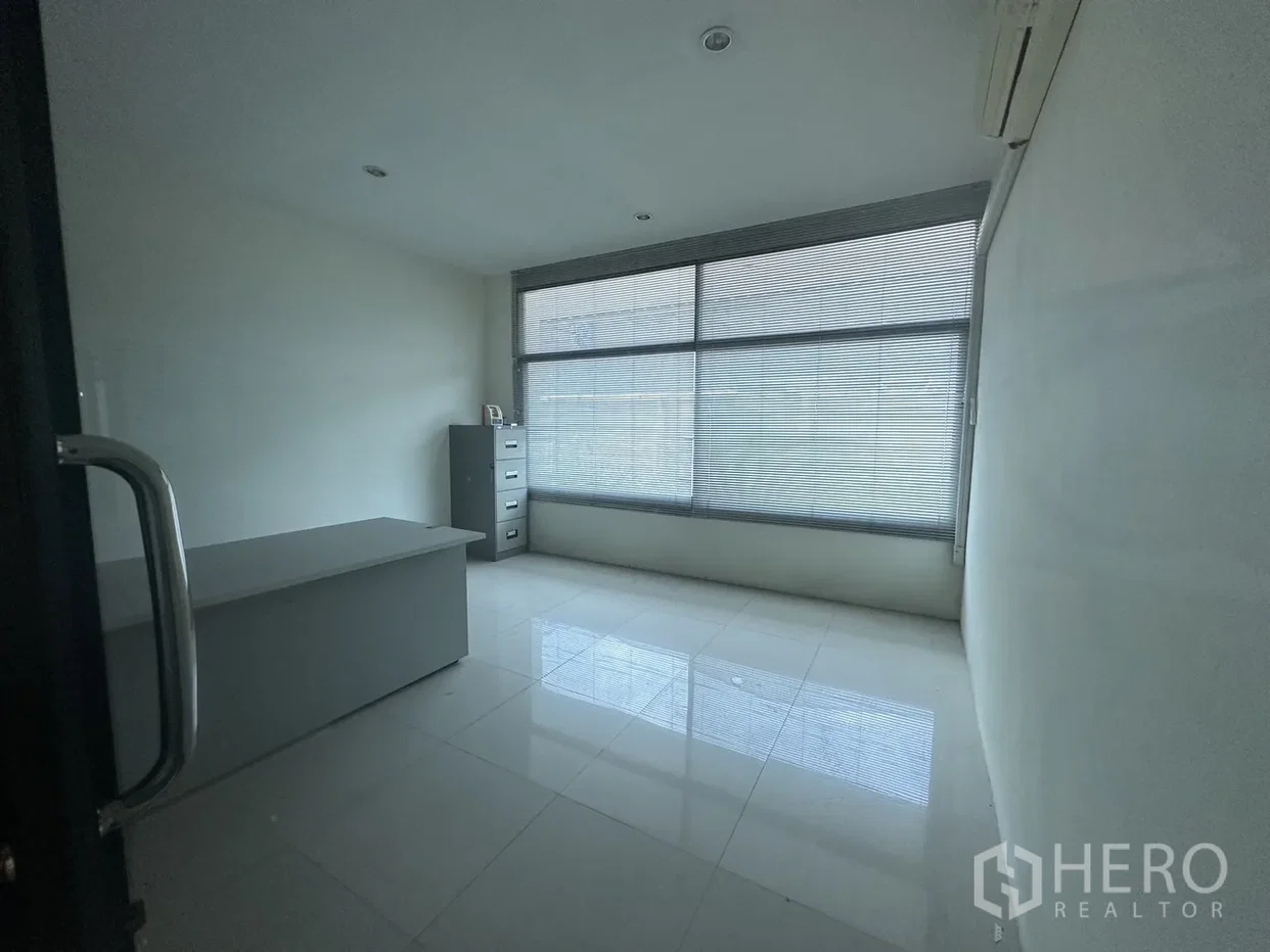 รูป ให้เช่าหรือขาย โรงงาน 2400 ตรม ดอกไม้ ประเวศ กรุงเทพมหานคร - รูปที่ 12/17