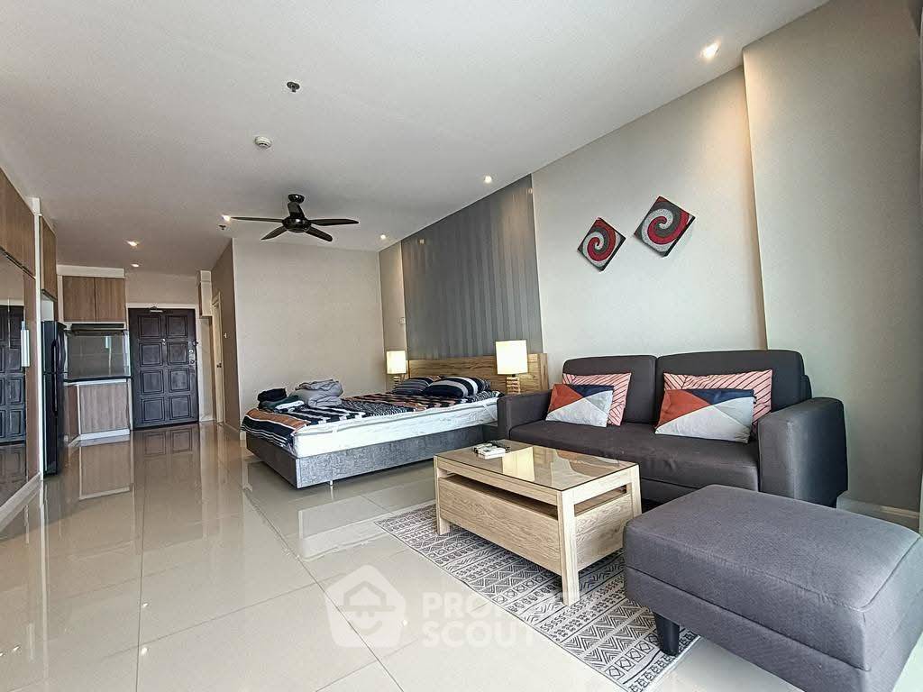 picture 1-BR Condo at View Talay 3 close to Phratamnak (ID 3281928) - 3/10