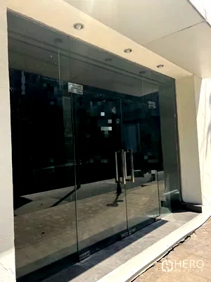 Retail spaces for rent : For rent Retail Space 70 sqm in Phra Khanong Nuea, Watthana, Bangkok BTS Phra Khanong