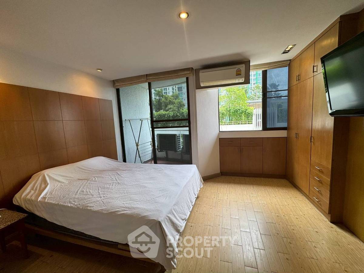 รูป คอนโด 1-ห้องนอน ที่ ศุภาลัย เพลส สุขุมวิท 39 ใกล้ BTS พร้อมพงษ์ (ID 560346) - รูปที่ 3/18