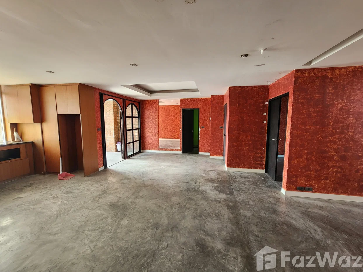 picture Top floor condo 6728064 - 2/5