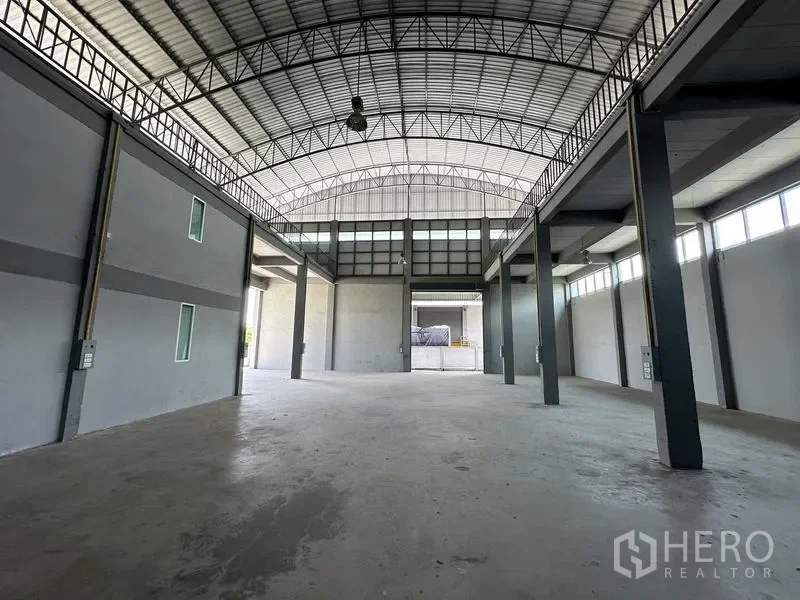 รูป ให้เช่า โรงงาน 1300 ตรม ลำลูกกา ปทุมธานี - รูปที่ 3/12