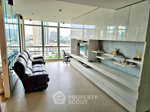 2-BR Condo At The River Condominium Near BTS Saphan Taksin (ID 3294777)