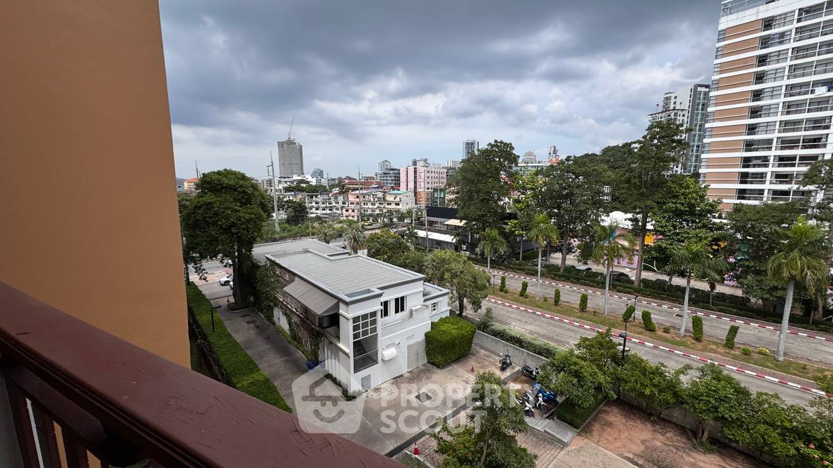 picture Spacious 1-BR 104 Sqm At Royal Hill Resort Condominium (ID 3281840) - 10/31
