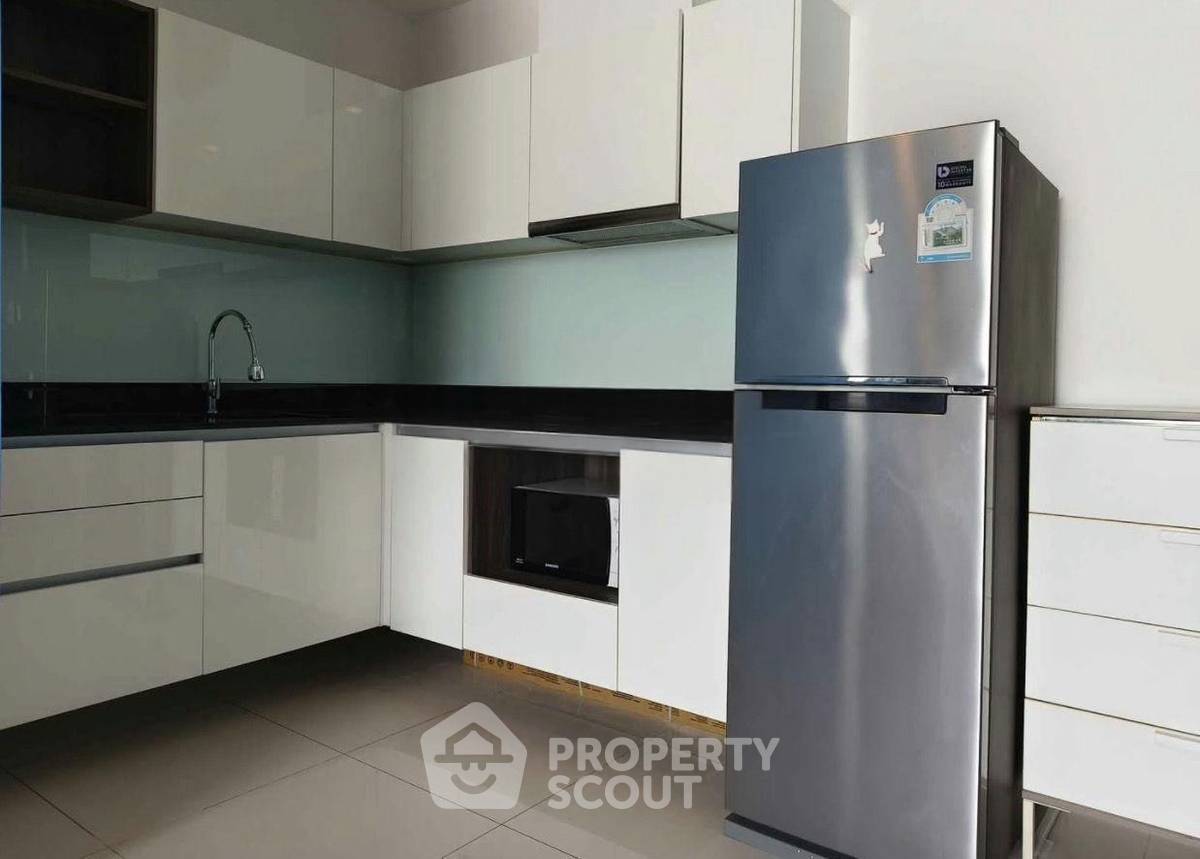 picture 2-BR Condo at Quinn Condo Ratchada 17 near MRT Sutthisan (ID 3290453) - 2/8