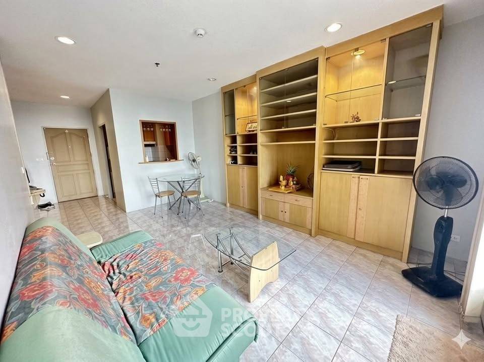 picture 200m To BTS Phaya Thai | 2-BR Pathumwan Resort (ID 2891133) - 2/6