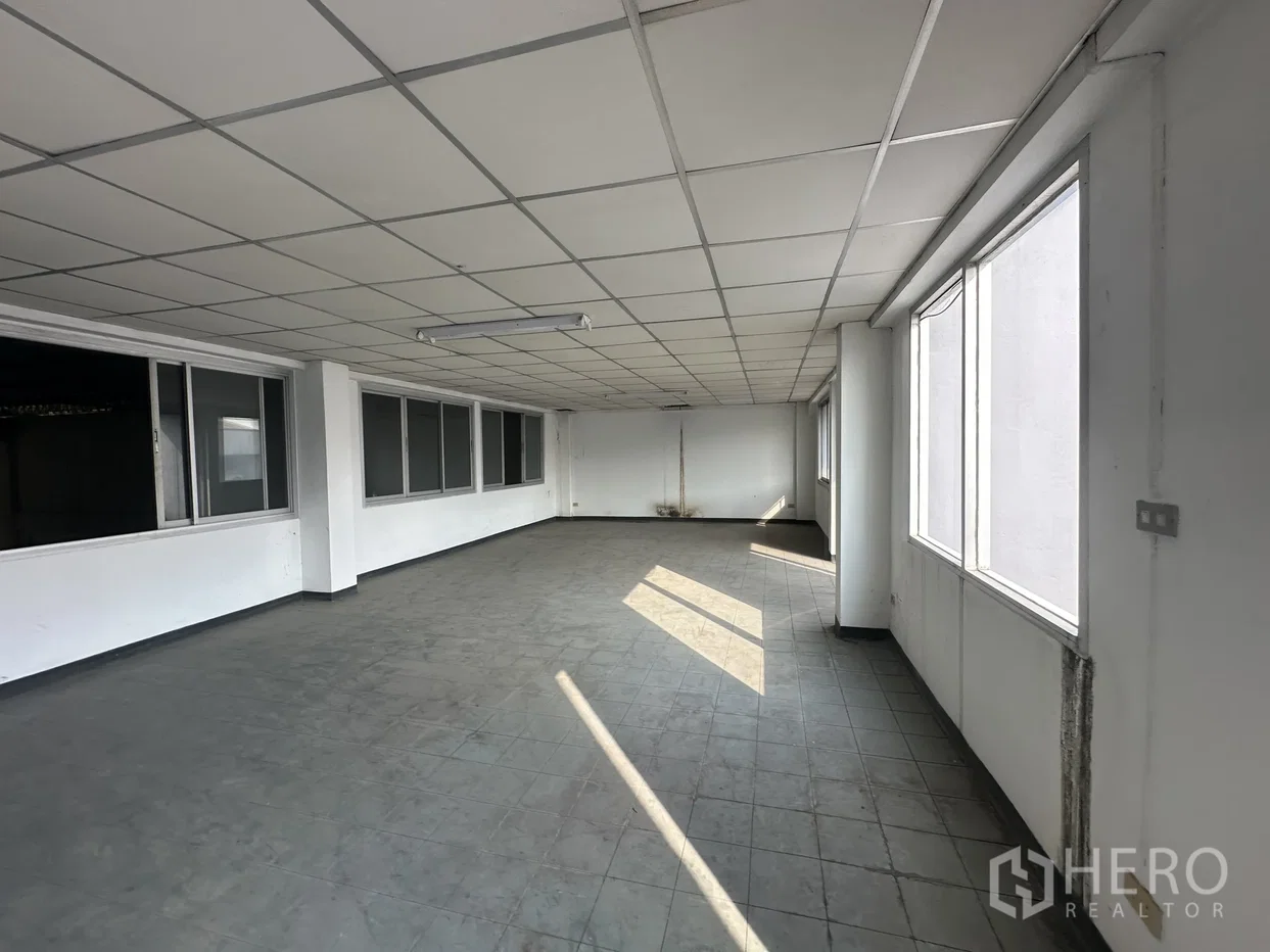 รูป ให้เช่าหรือขาย โรงงาน 570 ตรม คลองหลวง ปทุมธานี - รูปที่ 3/5