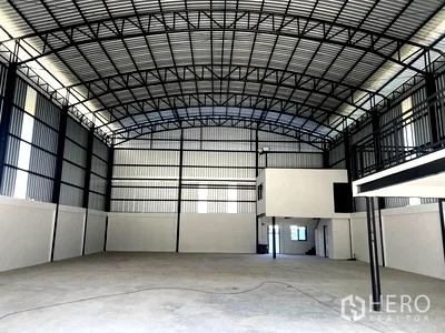 Factory for rent : For rent Warehouse 520 sq.m. in Racha Thewa, Bang Phli, Samut Prakan