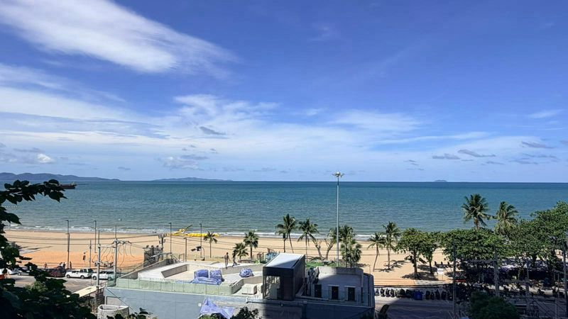 รูป ขายคอนโดหรูติดหาดวงศ์อมาตย์ Arom Wongamat พัทยา 1 ห้องนอนขนาดกว้าง วิวทะเล ชื่อต่างชาติ - รูปที่ 10/16
