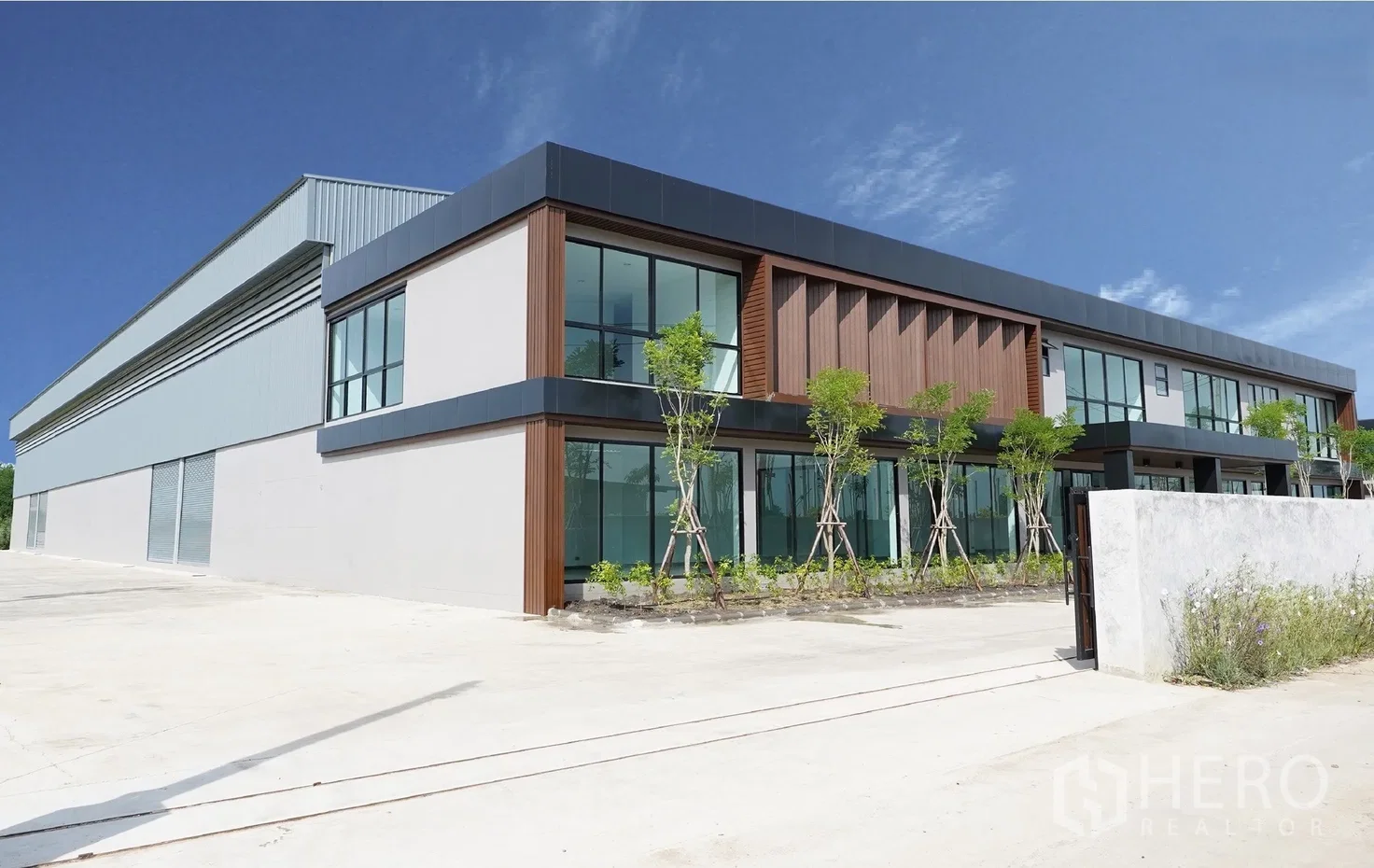 รูป ให้เช่าหรือขาย โรงงาน 3600 ตรม นราภิรมย์ บางเลน นครปฐม - รูปที่ 1/2