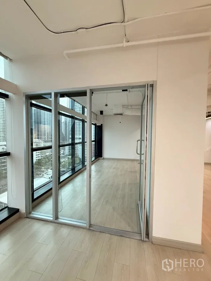 picture For rent Office Space 200 sqm in Watthana, Bangkok - 7/8
