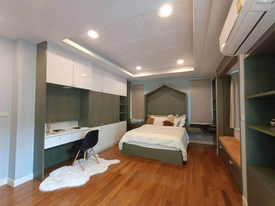 รูป LTH16141 - Luxury Corner Townhome for Rent Sathorn–Narathiwas | The Legend | 480 sq.m. | 4 Beds 6 Baths | 120K | ทาวน์โฮมหรูให้เช่า สาทร–นราธิวาส - รูปที่ 3/9