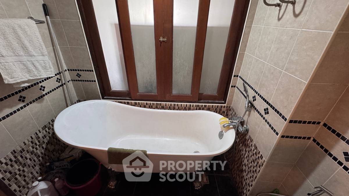 picture Spacious 1-BR 104 Sqm At Royal Hill Resort Condominium (ID 3281840) - 20/31