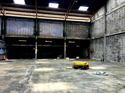 Factory for rent TRIAMUDOMSUKSANIMKLAO SCHOOL : Warehouse for rent, area size 330 sq.m., Soi Ramkhamhaeng 164