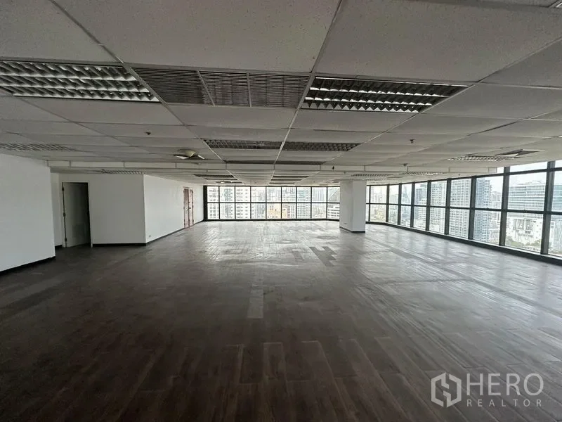 รูป ให้เช่า ออฟฟิศ 450 ตรม วัฒนา กรุงเทพมหานคร BTS เอกมัย - รูปที่ 1/5