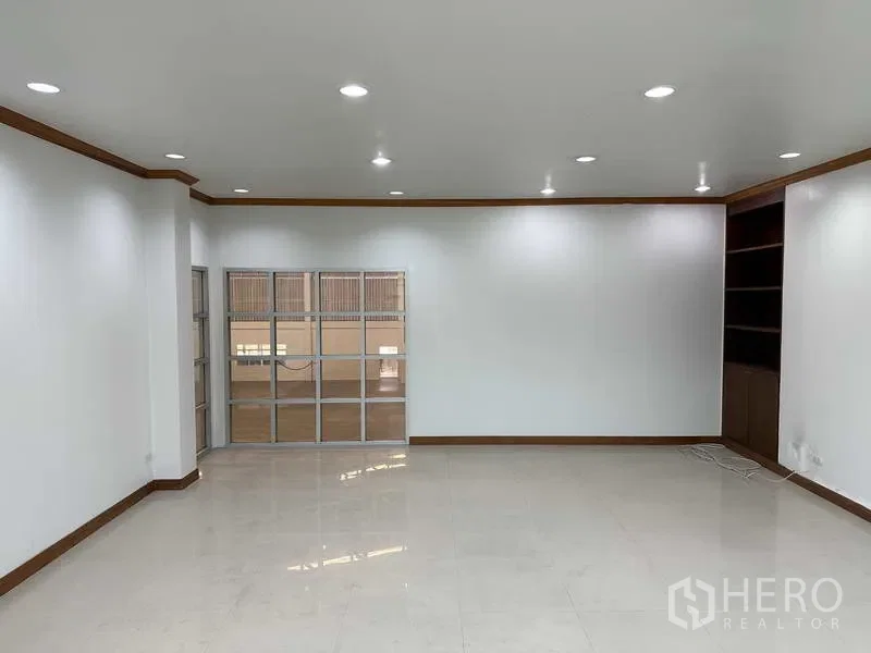 รูป ให้เช่า โรงงาน 1575 ตรม เมืองสมุทรปราการ สมุทรปราการ - รูปที่ 9/10