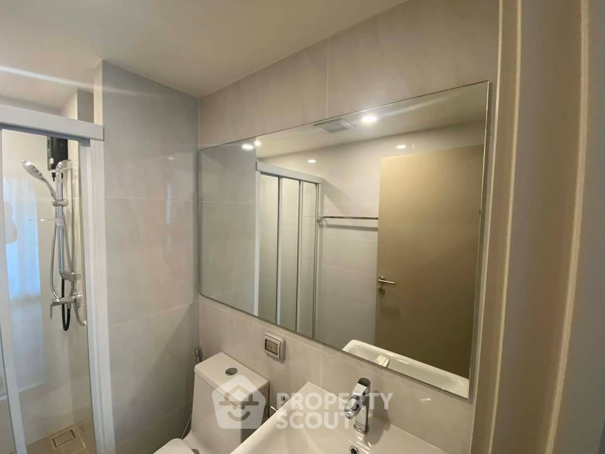 picture Pet-Friendly 1-BR Condo At Origin Play Sri Udom Station (ID 3291505) - 3/10