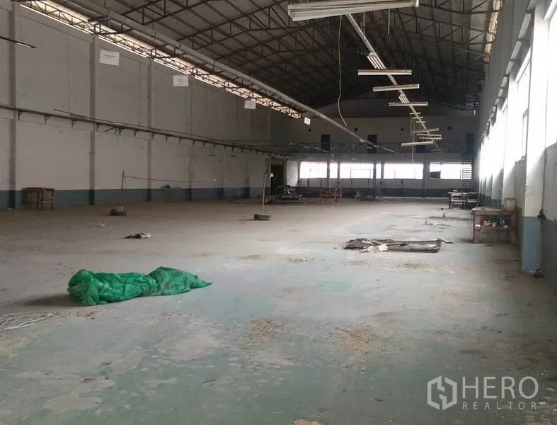รูป ให้เช่า โรงงาน 2000 ตรม บางพลี สมุทรปราการ - รูปที่ 4/7