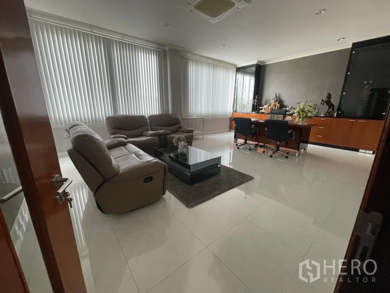 รูป ขาย โกดัง 2280 ตรม บ่อเงิน ลาดหลุมแก้ว ปทุมธานี - รูปที่ 13/20