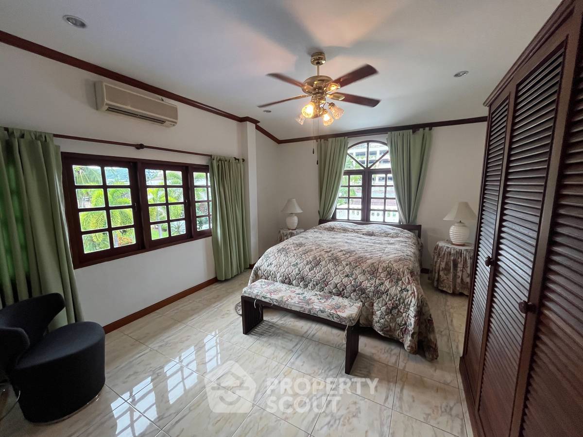 picture Unique 6-BR Pool Villa next to Market Village (ID 3293800) - 45/49