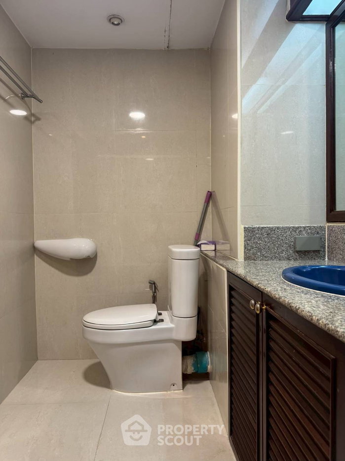 รูป คอนโด 1-ห้องนอน ที่ ศุภาลัย เพลส สุขุมวิท 39 ใกล้ BTS พร้อมพงษ์ (ID 560346) - รูปที่ 17/18