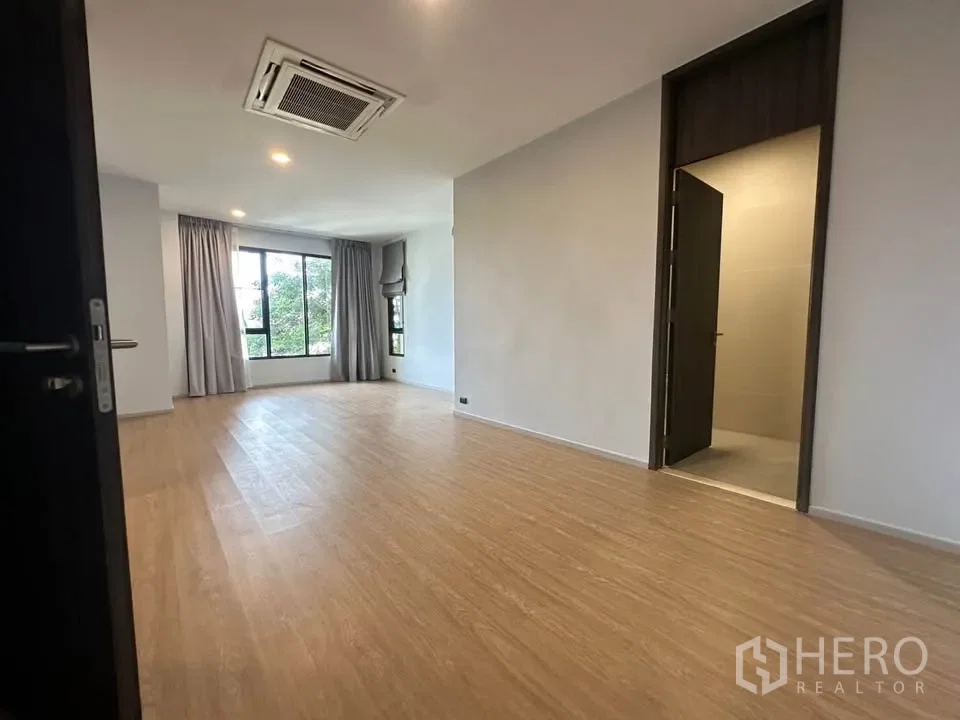 รูป ขาย บ้านเดี่ยว 5 ห้องนอน วัฒนา กรุงเทพมหานคร - รูปที่ 19/25