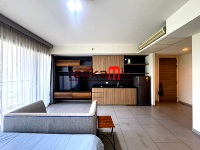 Condos for sale : Zire Wongamat Condo for Sale – Studio, Low Floor