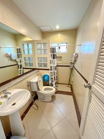 รูป รถไฟฟ้า ทางด่วน สนามบิน .4 นอน  บ้านเดี่ยว 2 ชั้น วิวสวน 50 ตร.ว.180 ตร.มแยกราษฎร์พัฒนา เคหะร่มเกล้า สะพานสูง - รูปที่ 4/8