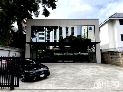 Factory for rent BTS Bang Na : For rent Warehouse 324 sq.m. in Bang Na, Bangkok