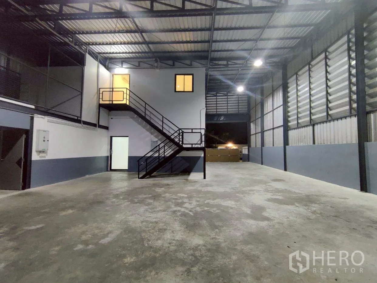 picture For rent Warehouse 400 sq.m. in Lat Sawai, Lam Luk Ka, Pathum Thani - 8/13