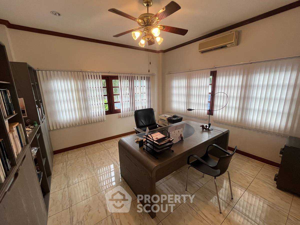 picture Unique 6-BR Pool Villa next to Market Village (ID 3293800) - 44/49