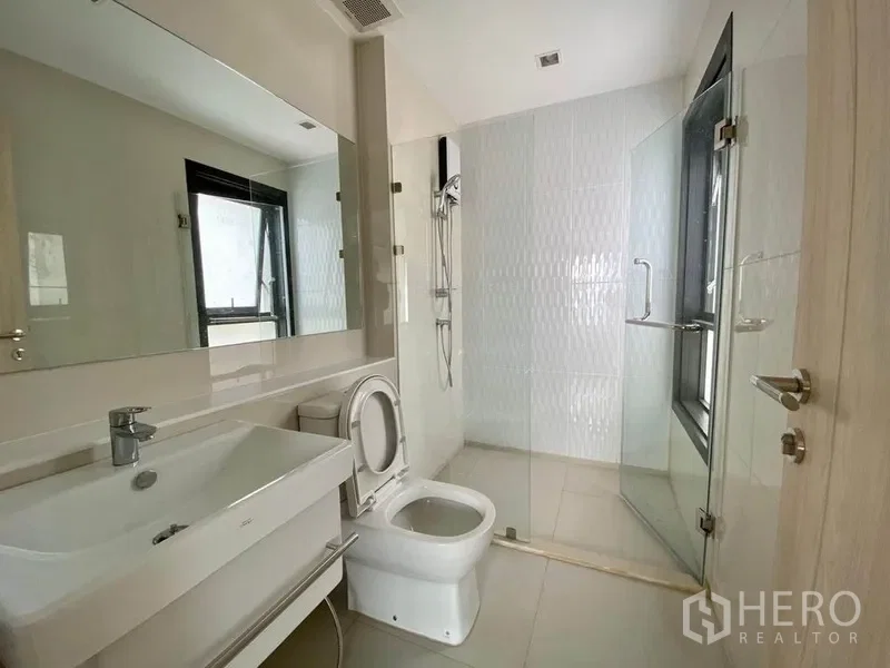 picture For rent 2 Bedroom Condominium in Life One Wireless in Pathum Wan, Pathum Wan, Bangkok - 15/18