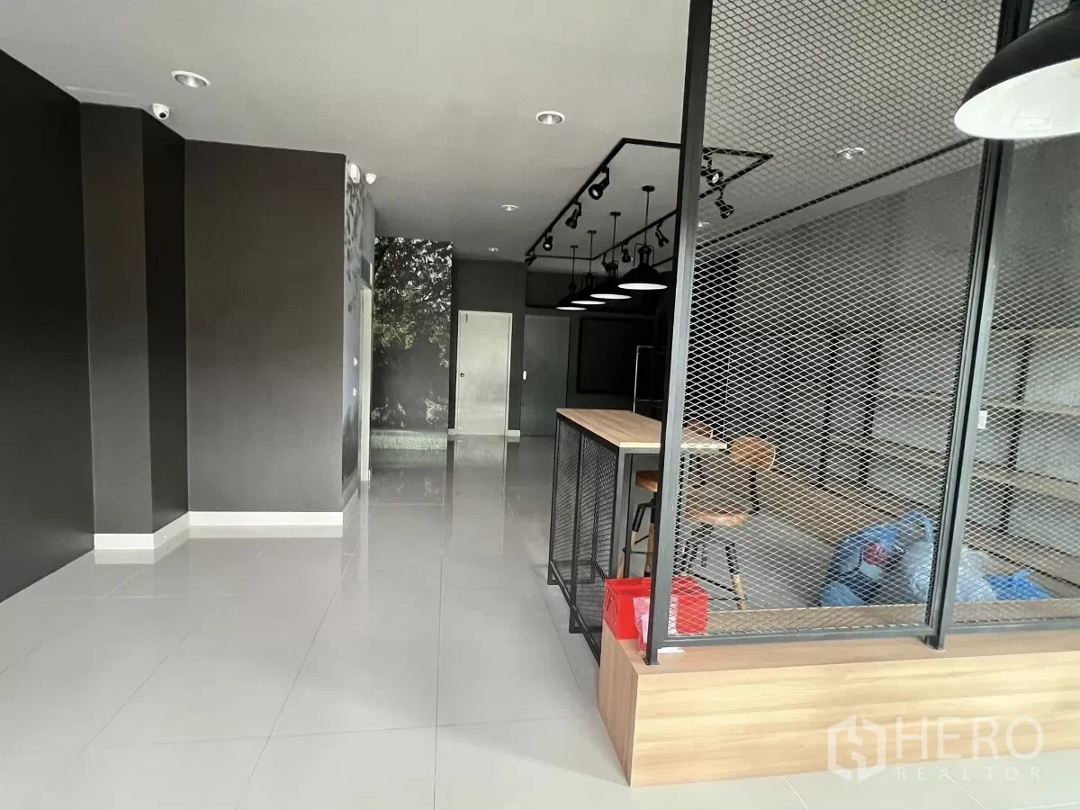 รูป ให้เช่าหรือขาย บ้านเดี่ยว 6 ห้องนอน สีกัน ดอนเมือง กรุงเทพมหานคร - รูปที่ 11/19