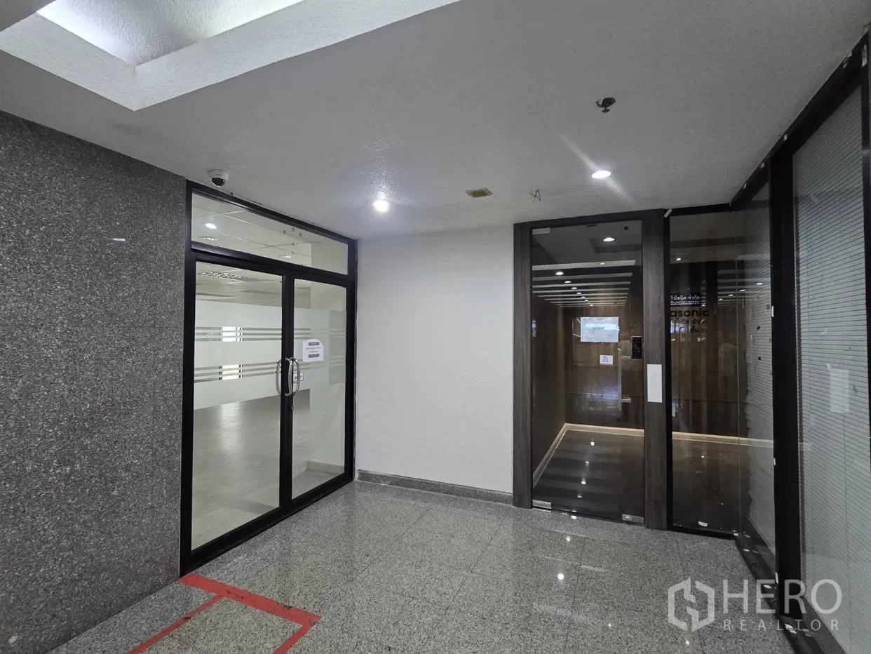 รูป ให้เช่า ออฟฟิศ 358 ตรม คลองเตย คลองเตย กรุงเทพมหานคร BTS อโศก - รูปที่ 8/14