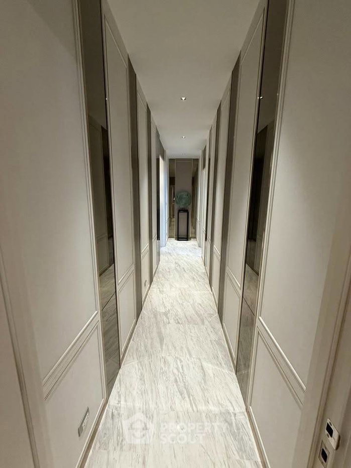 รูป คอนโดเลี้ยงสัตว์ได้ 4 ห้องนอน 250 ตร.ม. Four Seasons Private Residences Bangkok ใกล้ BTS สะพานตากสิน (ID 3293812) - รูปที่ 6/20