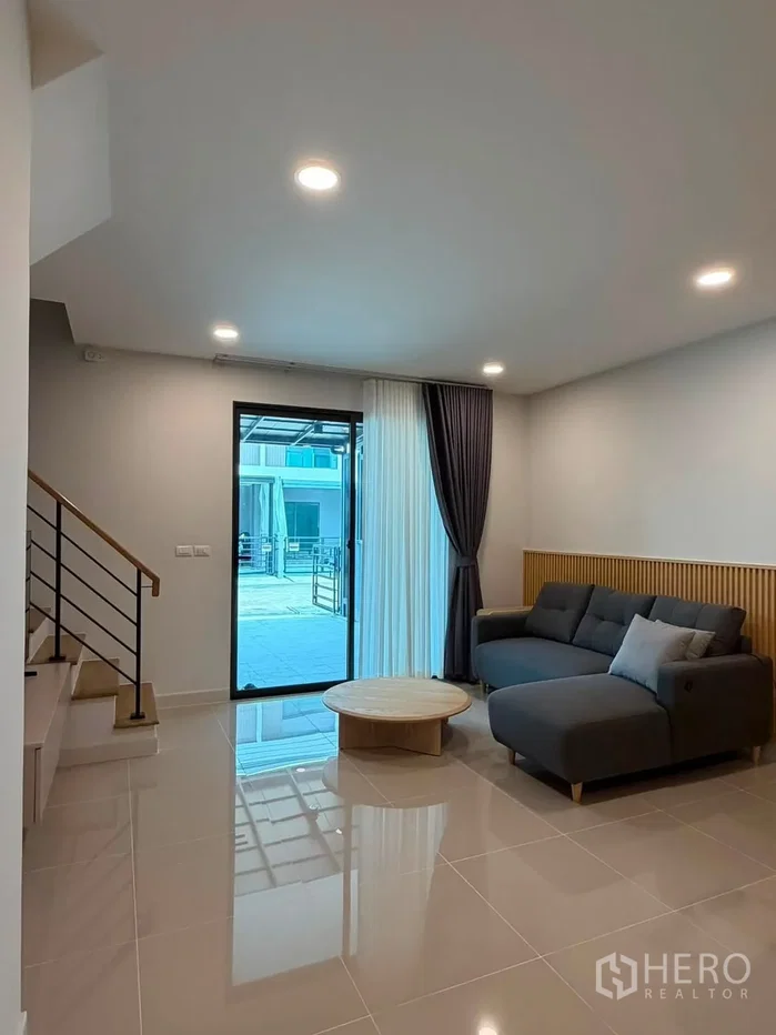 รูป ให้เช่า ทาวน์เฮาส์ 3 ห้องนอน Pleno Sukhumvit-Bangna 3 (Pleno Sukhumvit-Bangna 3) บางแก้ว บางพลี สมุทรปราการ - รูปที่ 2/12