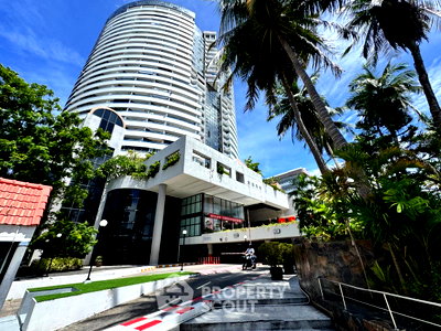 Condos for sale : 2-BR Condo at Jomtien Plaza Condotel close to Jomtien Beach (ID 3281707)