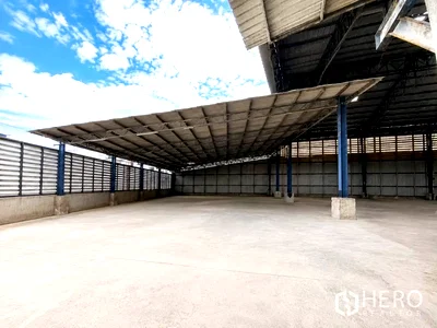 Factory for rent : For rent or sale Warehouse 2340 sq.m.