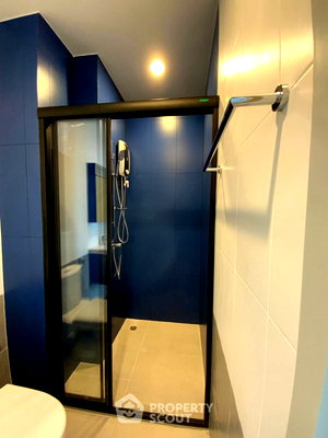 Condos for sale : 19th-Floor 1-BR Condo At XT Ekkamai Near BTS Thong Lor (ID 3294722)