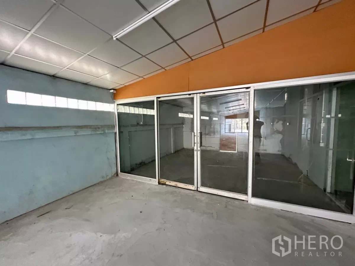 รูป ให้เช่า โรงงาน 1800 ตรม บางพลี สมุทรปราการ - รูปที่ 9/10