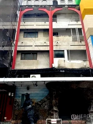 Shophouses for sale Sathorn Thani Tower : For sale Shophouse 480 sqm in Si Lom, Bang Rak, Bangkok BTS Sala Daeng