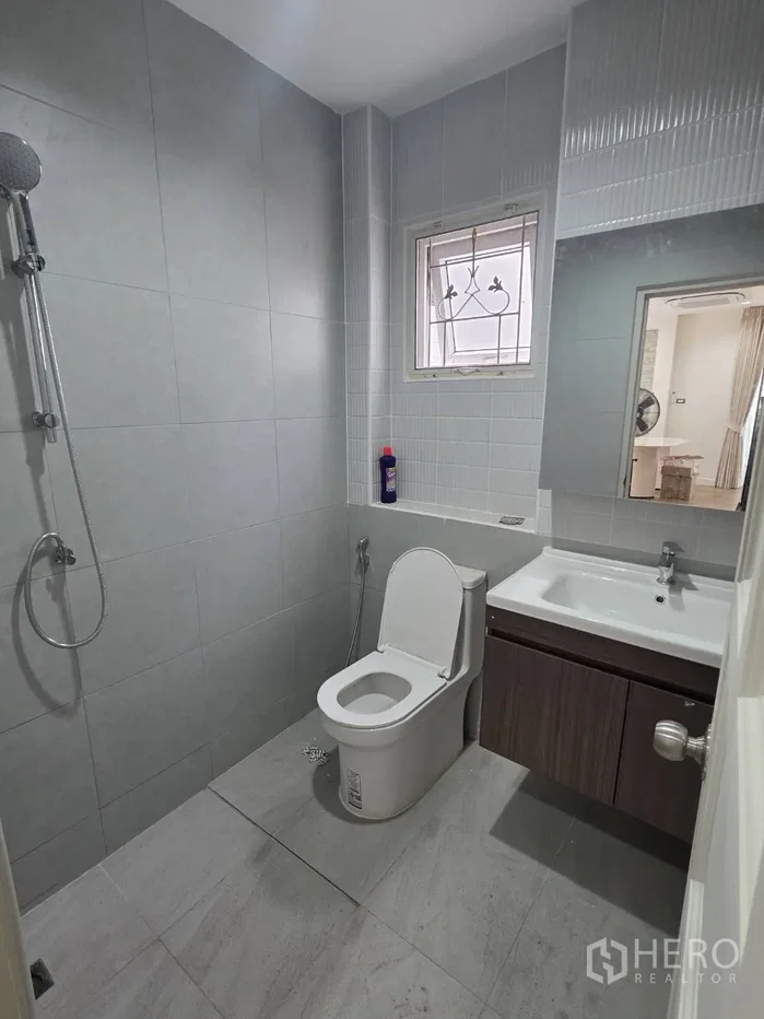 รูป ขาย บ้านเดี่ยว 4 ห้องนอน Baan Fah Piyarom Lake and Park 2 (บ้านฟ้าปิยะรมย์ เลค แอนด์ พาร์ค 2) บึงคำพร้อย ลำลูกกา ปทุมธานี - รูปที่ 6/19