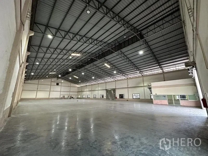 รูป ให้เช่า โกดัง 2100 ตรม บางเสาธง สมุทรปราการ - รูปที่ 7/8